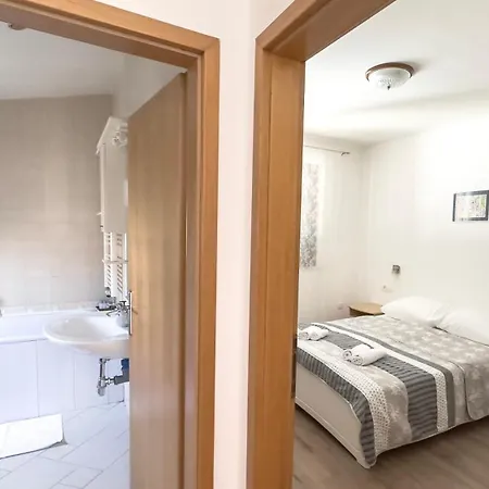 Apartments Antonio Tisno Exterior photo