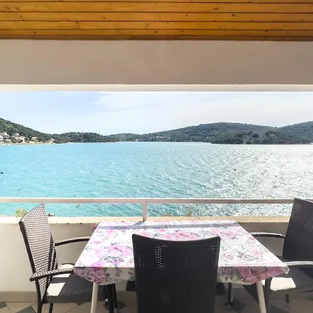 Apartments Antonio Tisno Exterior photo