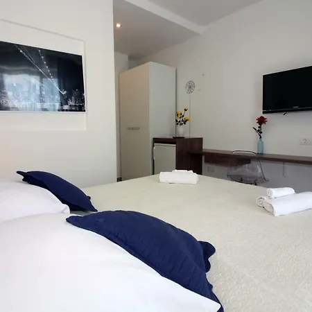 Apartments Antonio Tisno Exterior photo